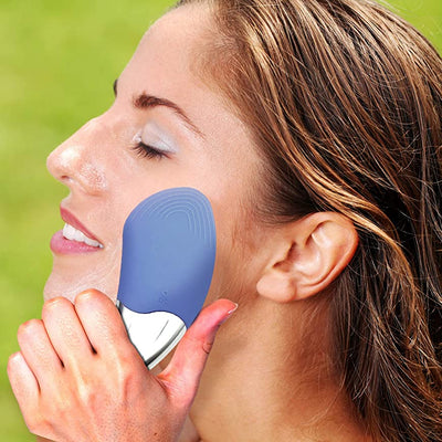 Silicone Facial Cleansing BrushVoila Finest