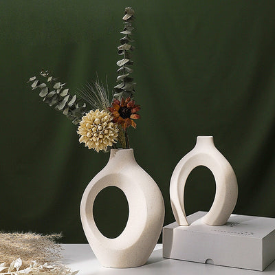 Nordic Ceramic Interlock Vase - Voila Finest