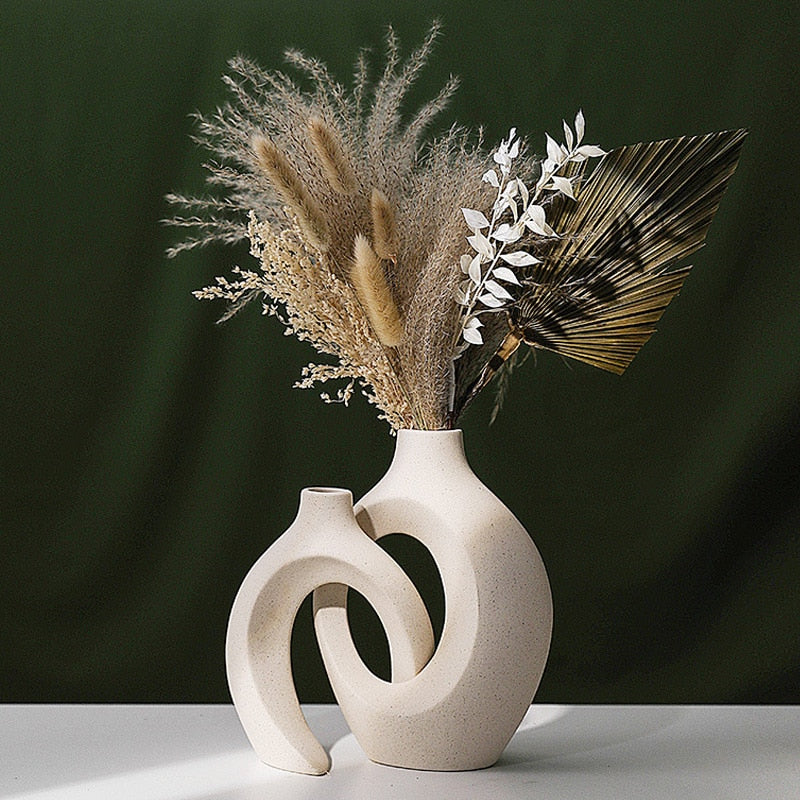 Nordic Ceramic Interlock Vase - Voila Finest
